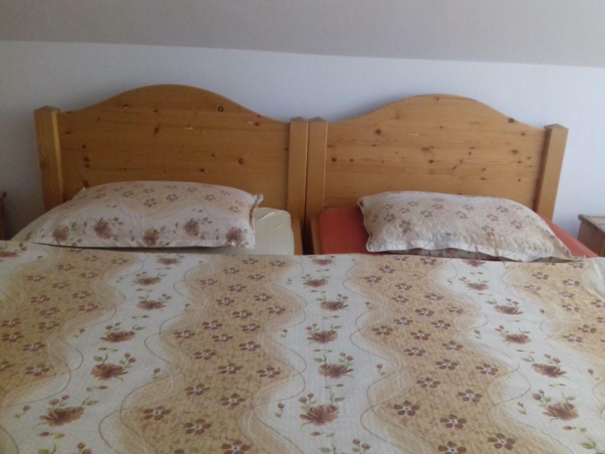 Casa Din Prund Farm stay *
